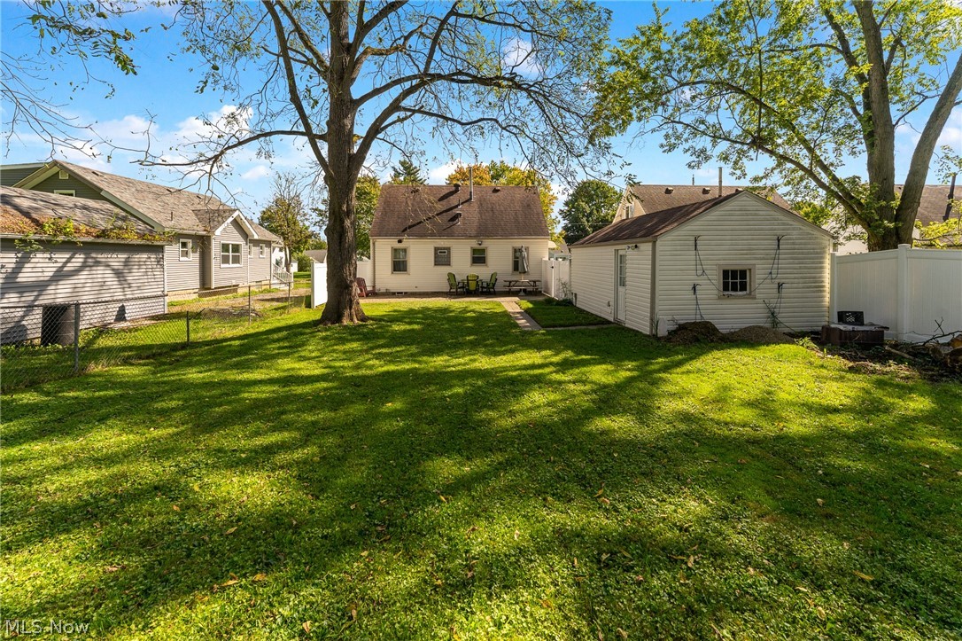 252 Parkgate Avenue Austintown OH 44515