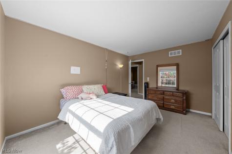 473 Wilmington Drive Broadview Heights OH 44147