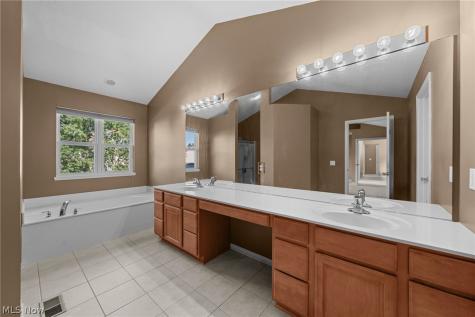 473 Wilmington Drive Broadview Heights OH 44147