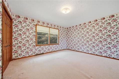 135 Seneca Trail SW Hartville OH 44632
