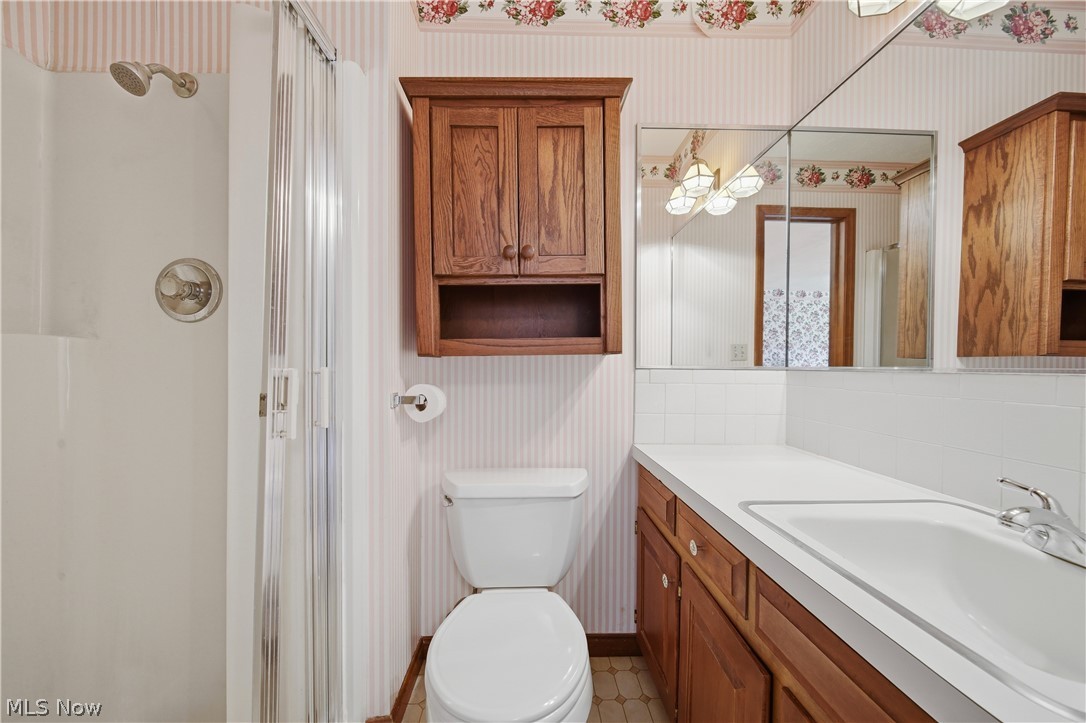 135 Seneca Trail SW Hartville OH 44632