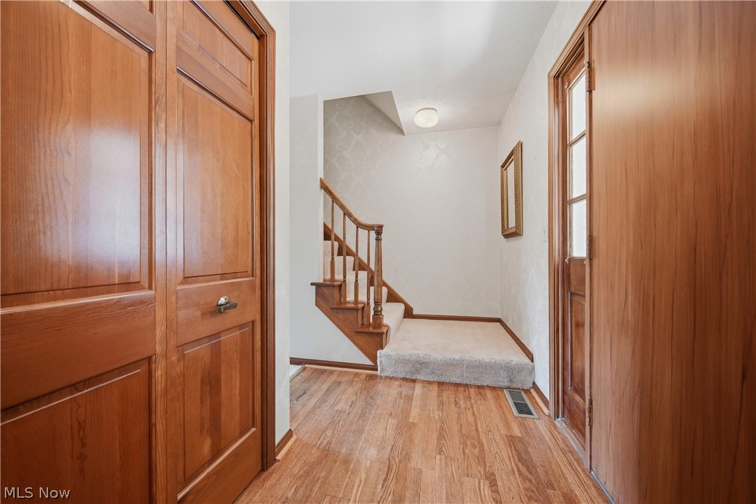 135 Seneca Trail SW Hartville OH 44632