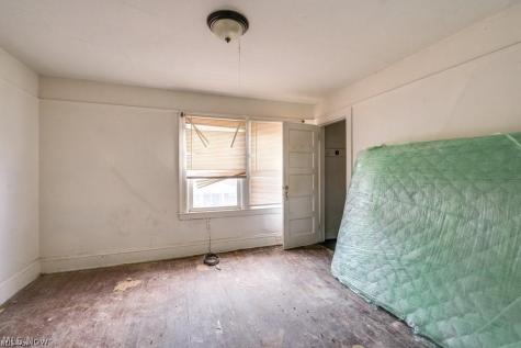 1140 E 113th Street Cleveland OH 44108