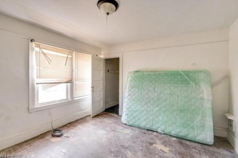 1140 E 113th Street Cleveland OH 44108