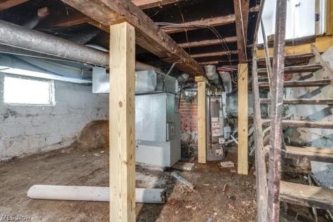 1140 E 113th Street Cleveland OH 44108