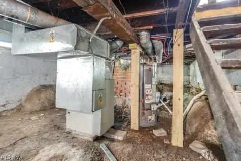 1140 E 113th Street Cleveland OH 44108