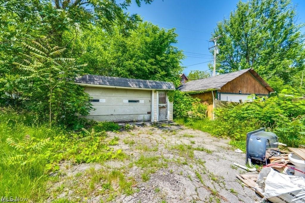 1140 E 113th Street Cleveland OH 44108