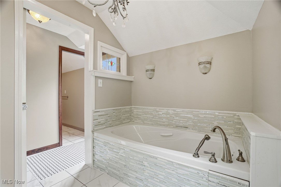 11710 Butternut Road Chardon OH 44024