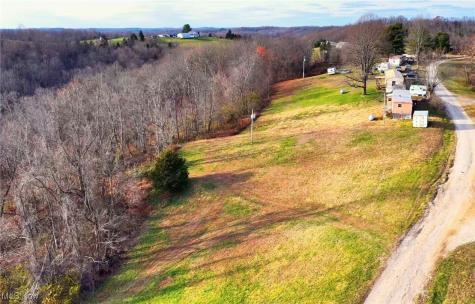 360 E Henniger Road Lowell OH 45744
