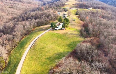 360 E Henniger Road Lowell OH 45744