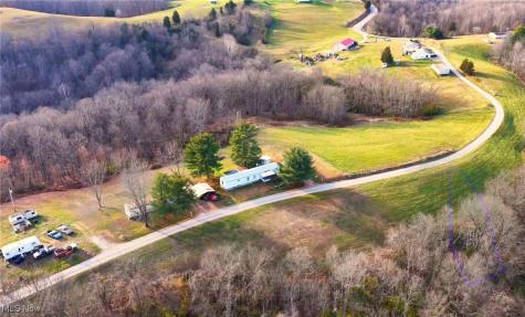 360 E Henniger Road Lowell OH 45744