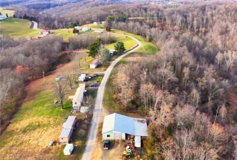 360 E Henniger Road Lowell OH 45744