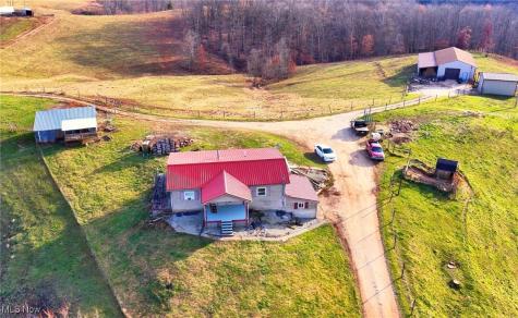 360 E Henniger Road Lowell OH 45744