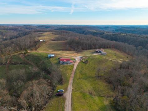 360 E Henniger Road Lowell OH 45744