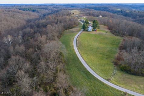 360 E Henniger Road Lowell OH 45744