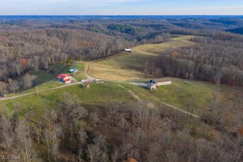 360 E Henniger Road Lowell OH 45744