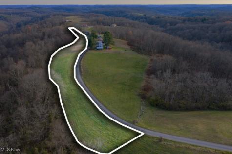 360 E Henniger Road Lowell OH 45744