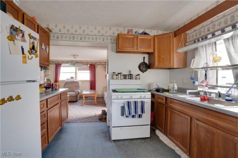 360 E Henniger Road Lowell OH 45744