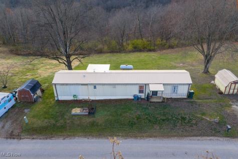 360 E Henniger Road Lowell OH 45744