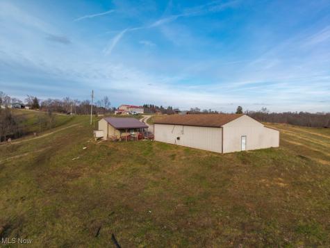 360 E Henniger Road Lowell OH 45744
