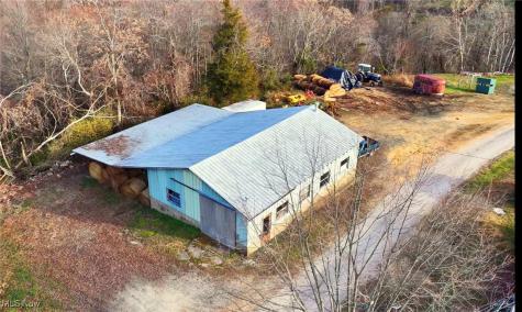 360 E Henniger Road Lowell OH 45744