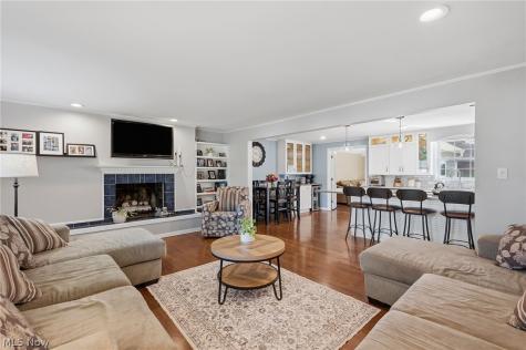 4161 Leona Drive Rocky River OH 44116