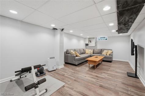 4161 Leona Drive Rocky River OH 44116