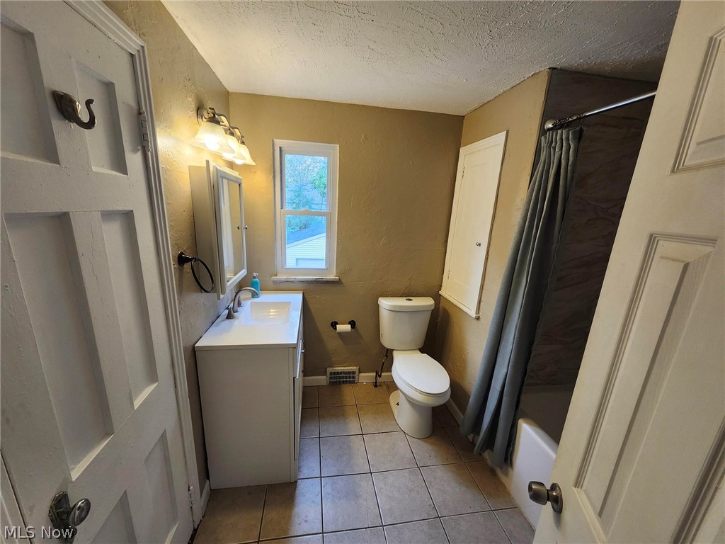 1948 Revere Road Cleveland Heights OH 44118