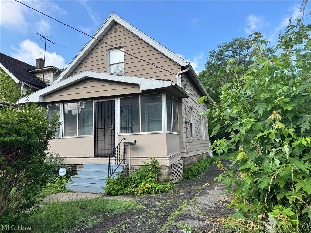 7738 Spafford Road Cleveland OH 44105