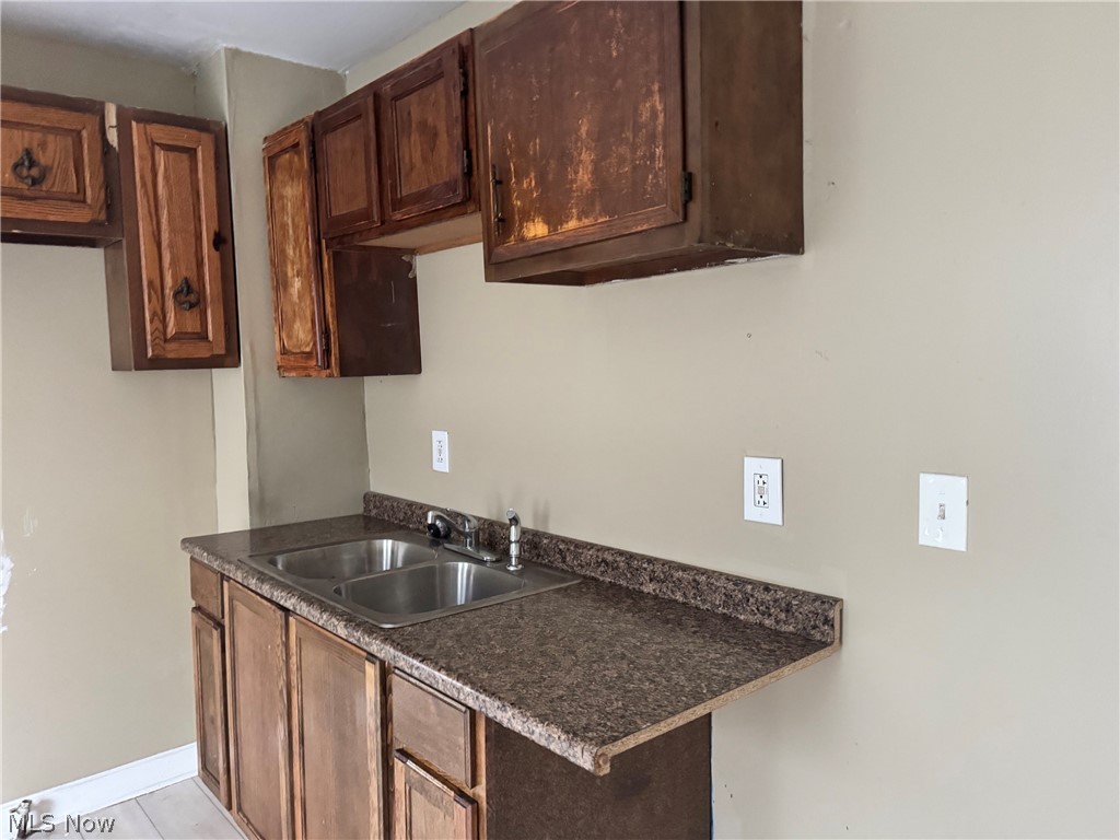 7738 Spafford Road Cleveland OH 44105