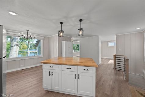 158 Oak Drive NW North Canton OH 44720