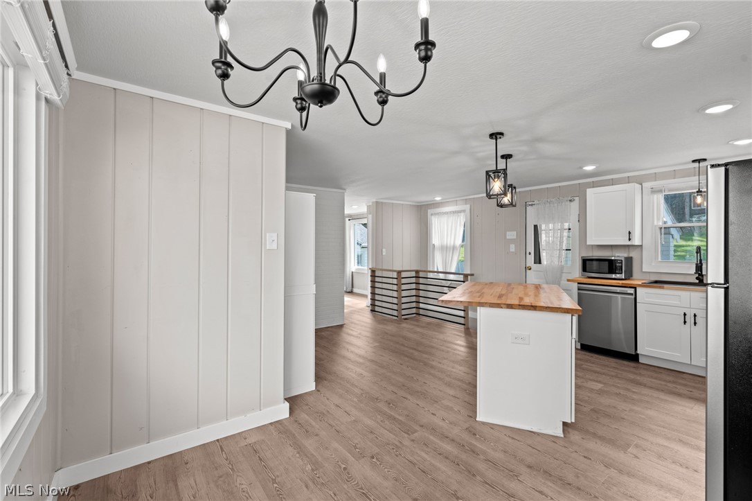 158 Oak Drive NW North Canton OH 44720