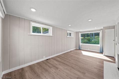 158 Oak Drive NW North Canton OH 44720