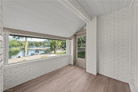 158 Oak Drive NW North Canton OH 44720