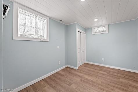 158 Oak Drive NW North Canton OH 44720