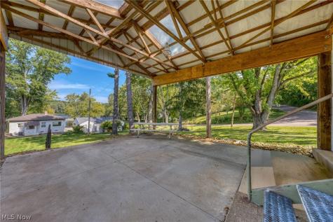 158 Oak Drive NW North Canton OH 44720