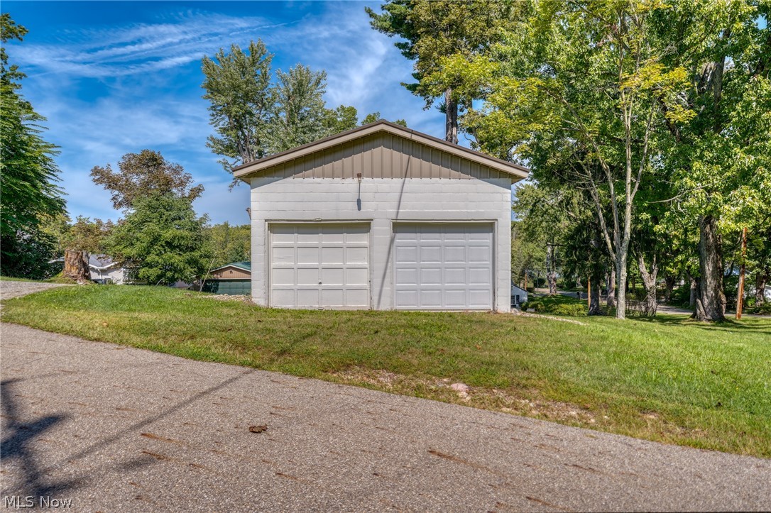 158 Oak Drive NW North Canton OH 44720