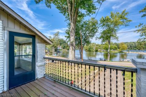 158 Oak Drive NW North Canton OH 44720
