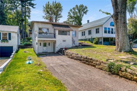 158 Oak Drive NW North Canton OH 44720