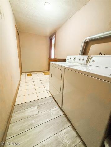 1811 Grace Avenue NE Canton OH 44705