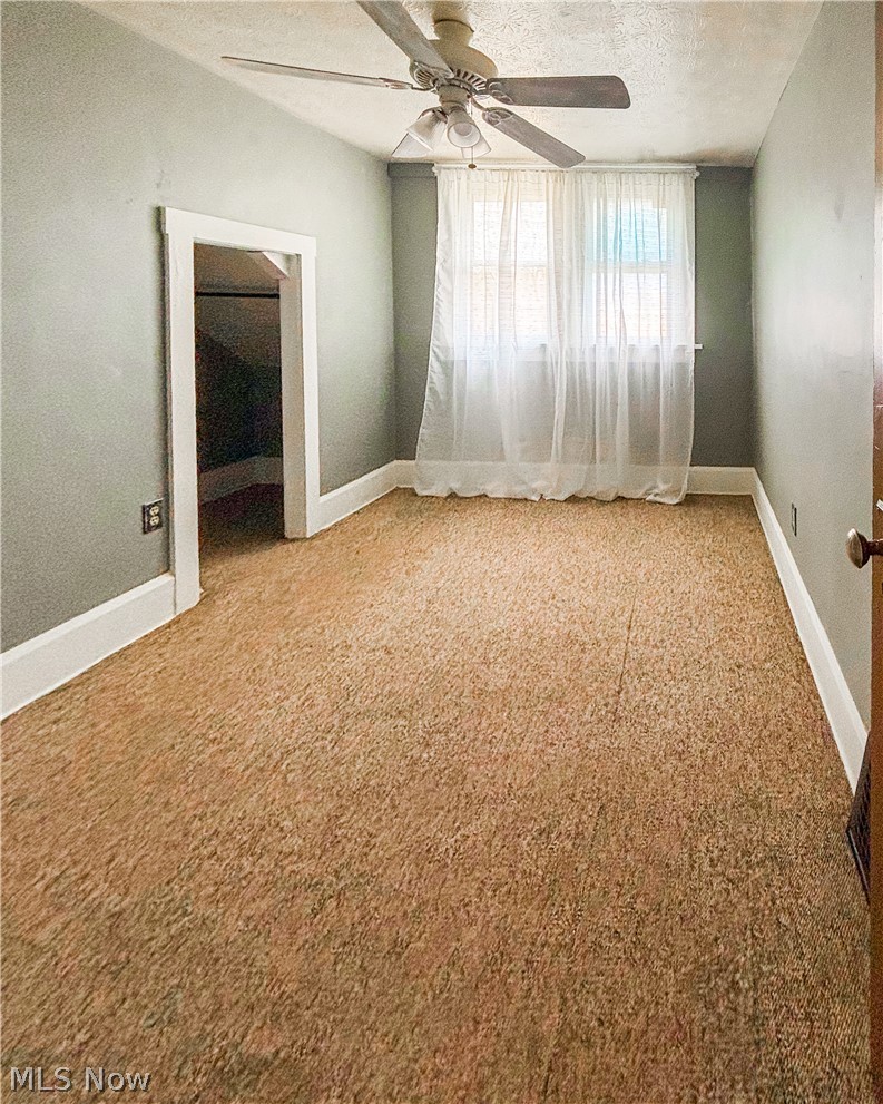 1811 Grace Avenue NE Canton OH 44705