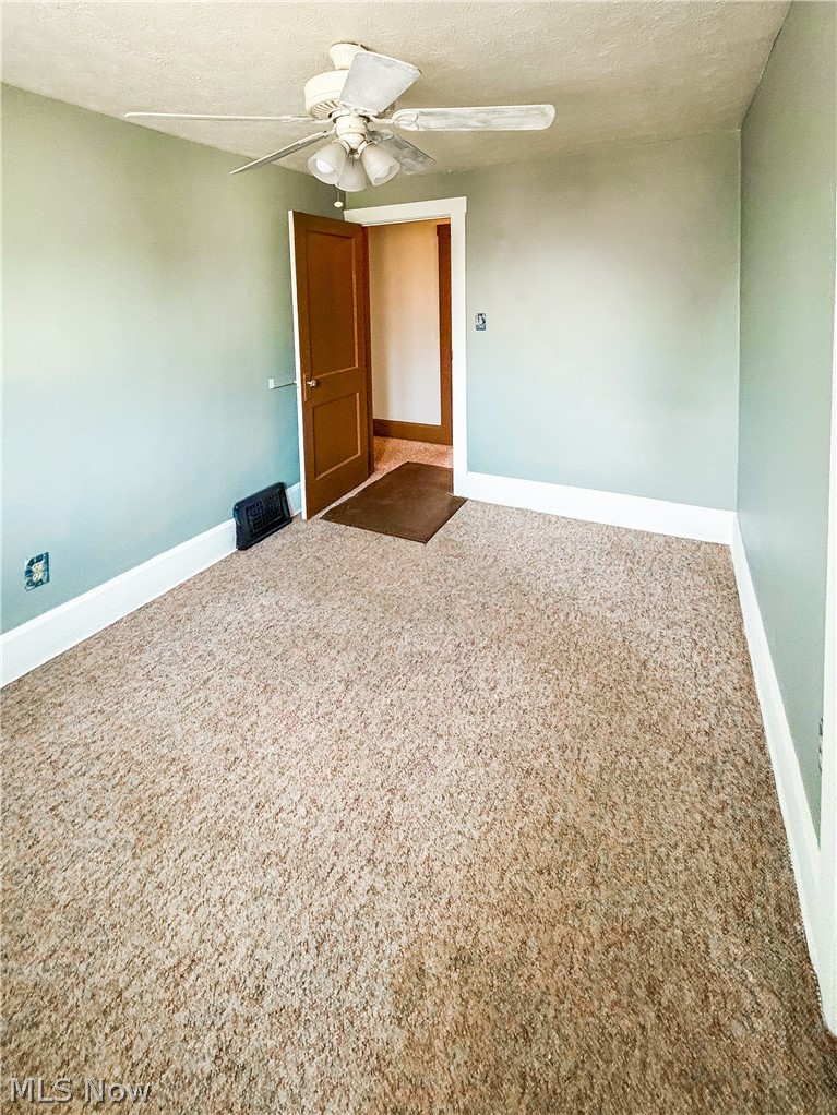1811 Grace Avenue NE Canton OH 44705