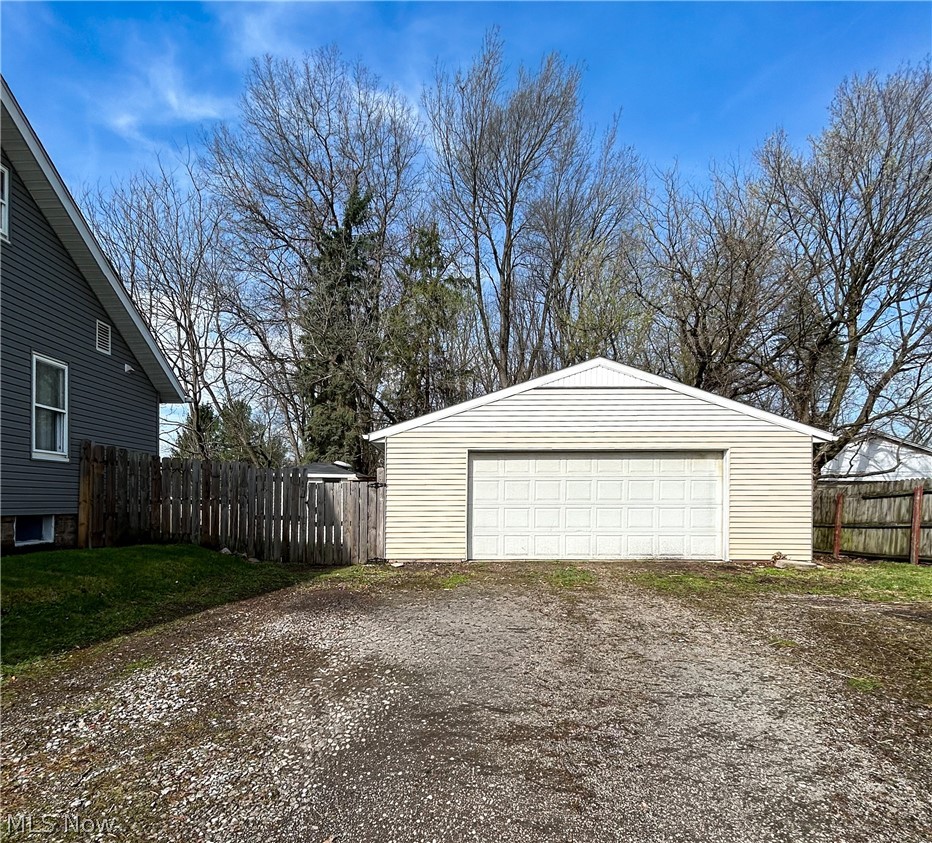 1811 Grace Avenue NE Canton OH 44705