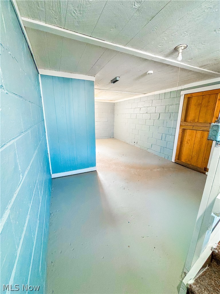 1811 Grace Avenue NE Canton OH 44705