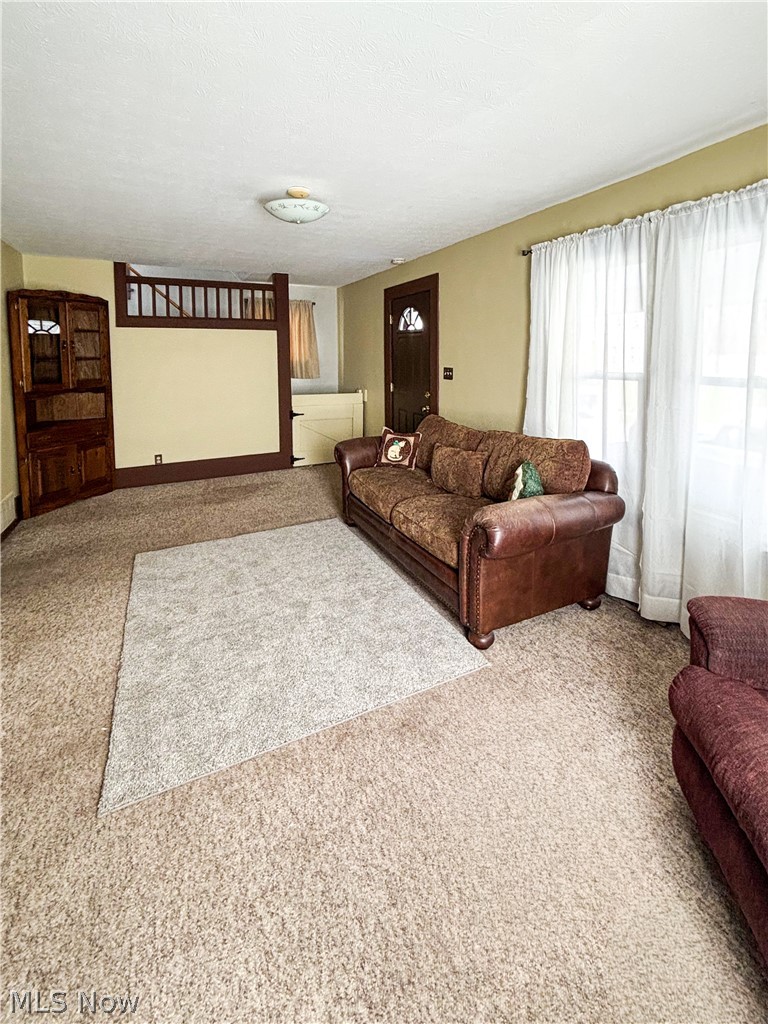 1811 Grace Avenue NE Canton OH 44705