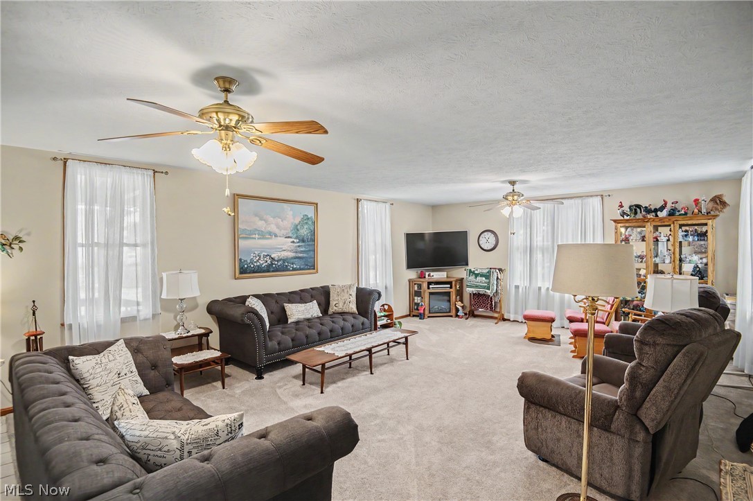 7603 W South Range Road Salem OH 44460