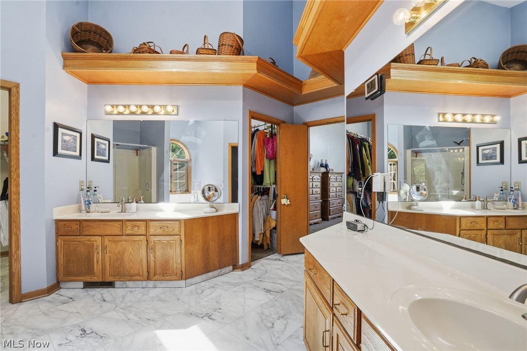 3859 Mayfair Lane Cambridge OH 43725