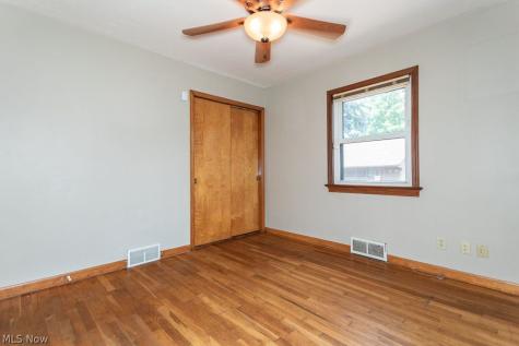17721 Dillewood Road Cleveland OH 44119