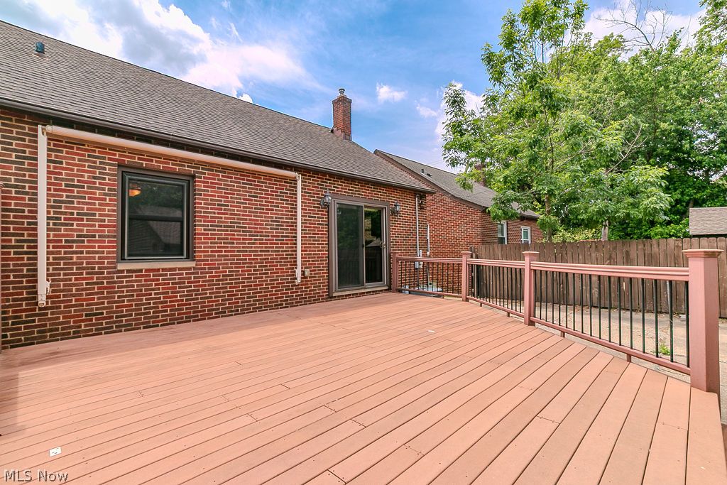 17721 Dillewood Road Cleveland OH 44119