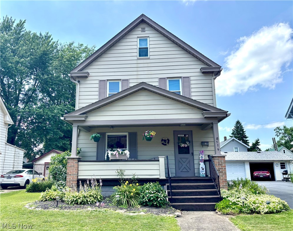 776 East Avenue SE Warren OH 44484